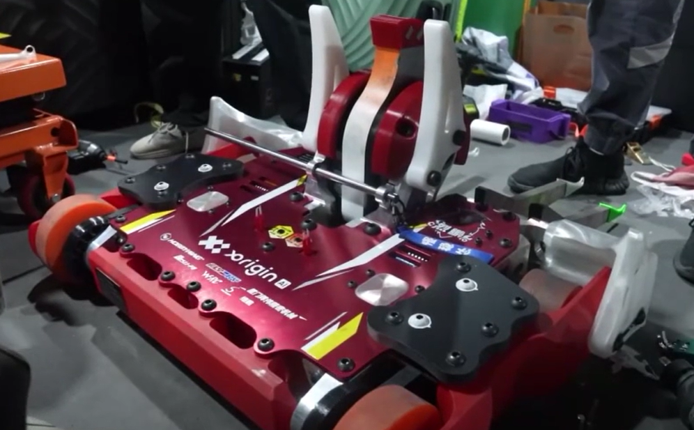 Introduction of The Chinese Combat Robots: Deep Sea Shark 3
