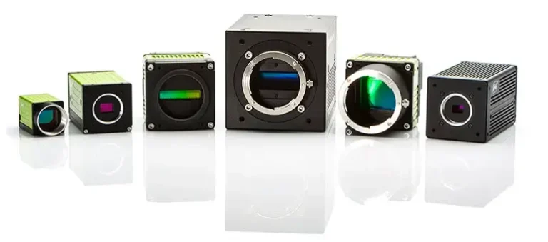 Area Scan Camera vs Line Scan Camera
