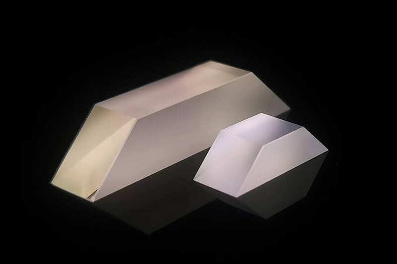 Optical Prisms in Machine Vision: Dove prism